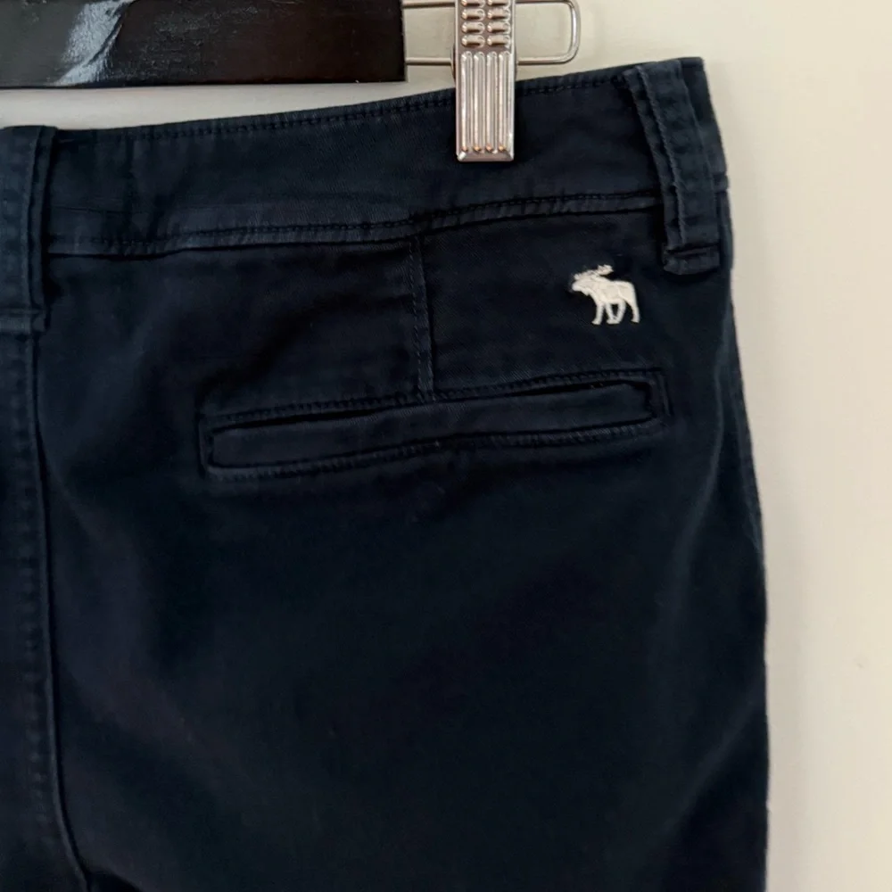 A&F Boys Navy Chino Shorts Size 15/16 Abercrombie & Fitch Kids Bermuda Short